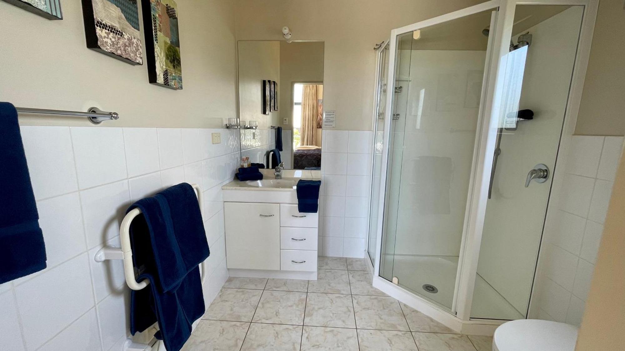 Oceans 8 - Mangawhai Heads Holiday Home Exteriör bild