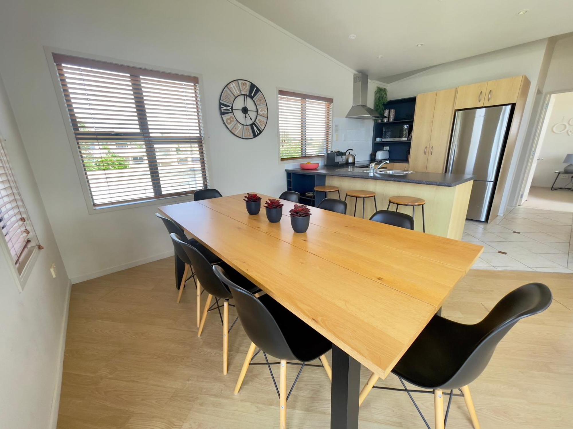 Oceans 8 - Mangawhai Heads Holiday Home Exteriör bild